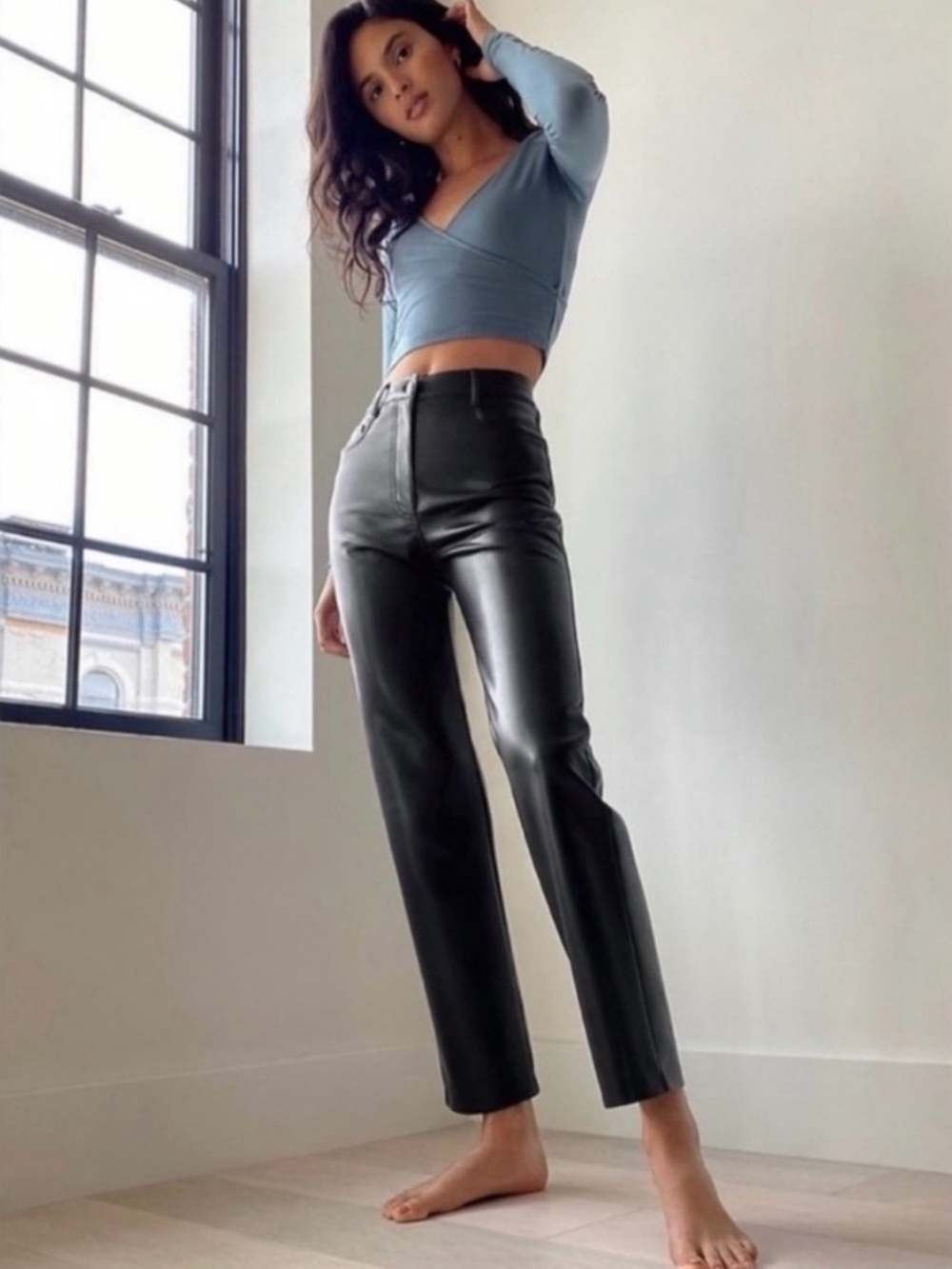 Aritzia - Wilfred The Melina Pant High Waisted Vegan Leather in Black Size 6 NWT